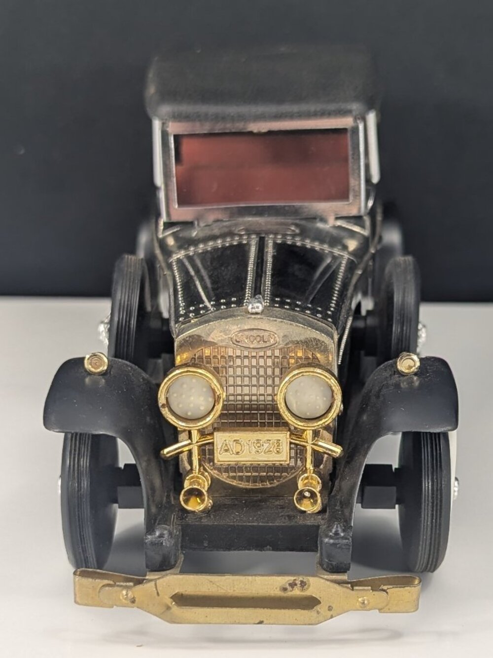 1928 Lincoln Model L working Transistor AM Radio - Solid State